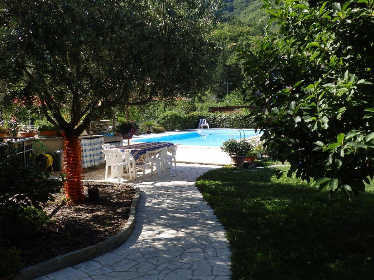 B&B Le Rondini Cassanesi Exteriör bild