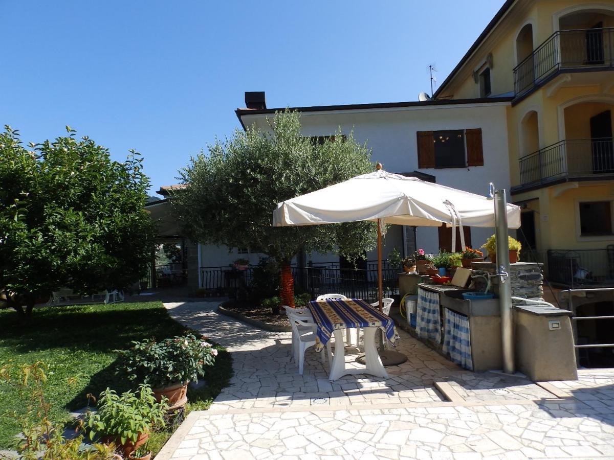 B&B Le Rondini Cassanesi Exteriör bild